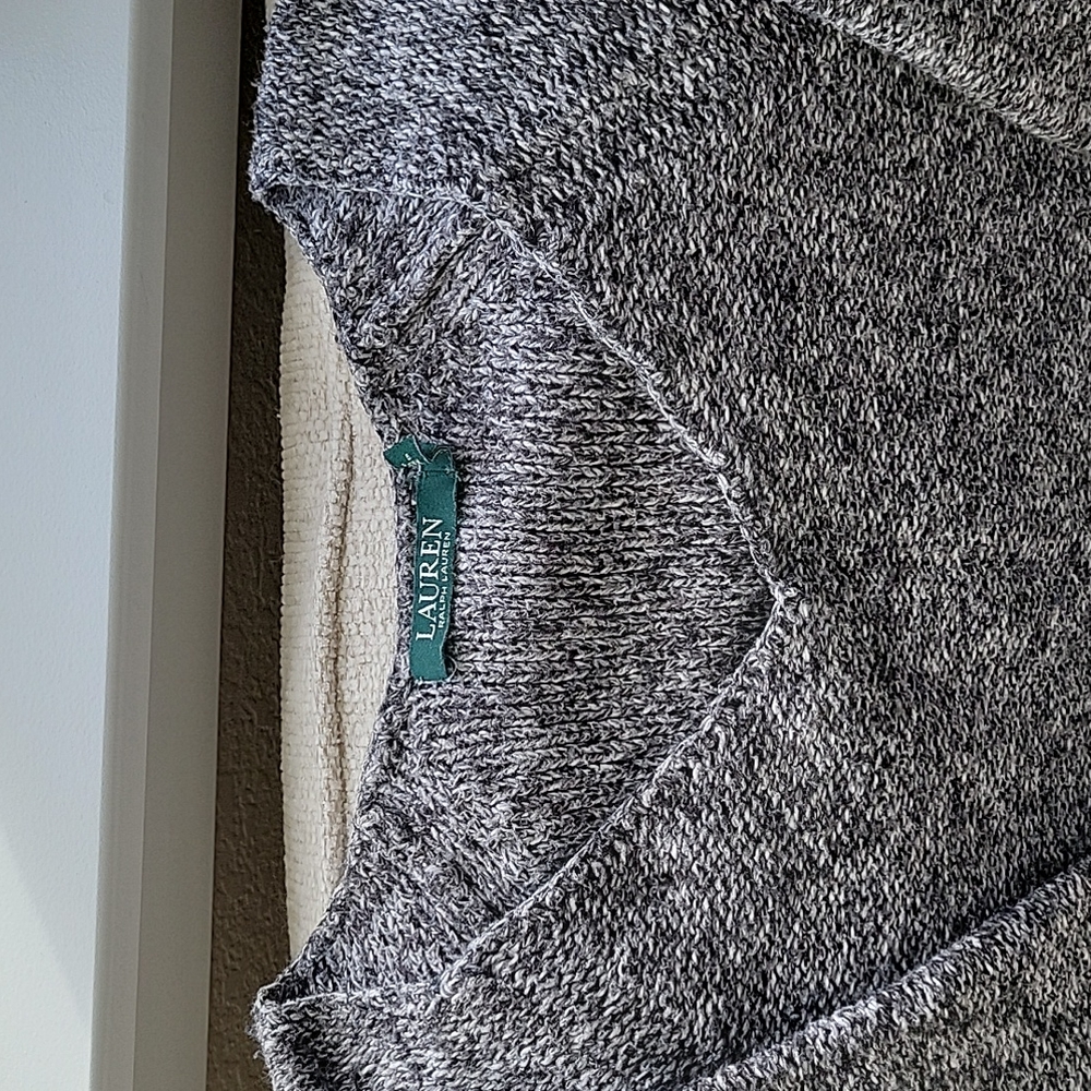 Lauren Ralph Lauren Gray Sweater - size S - Picture 7 of 7